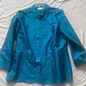Chico’s size 16/18 women’s burton down shirt